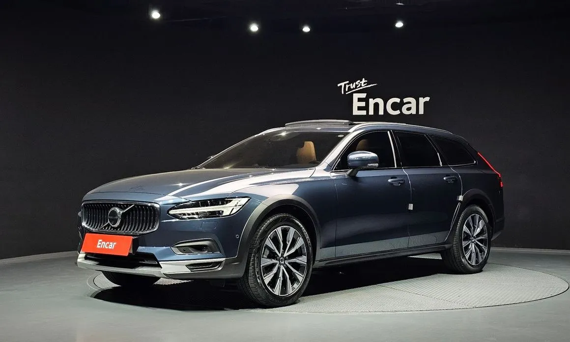 Volvo V90 — фото 1