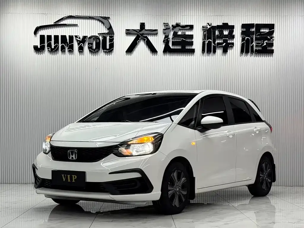 Honda Fit — фото 1