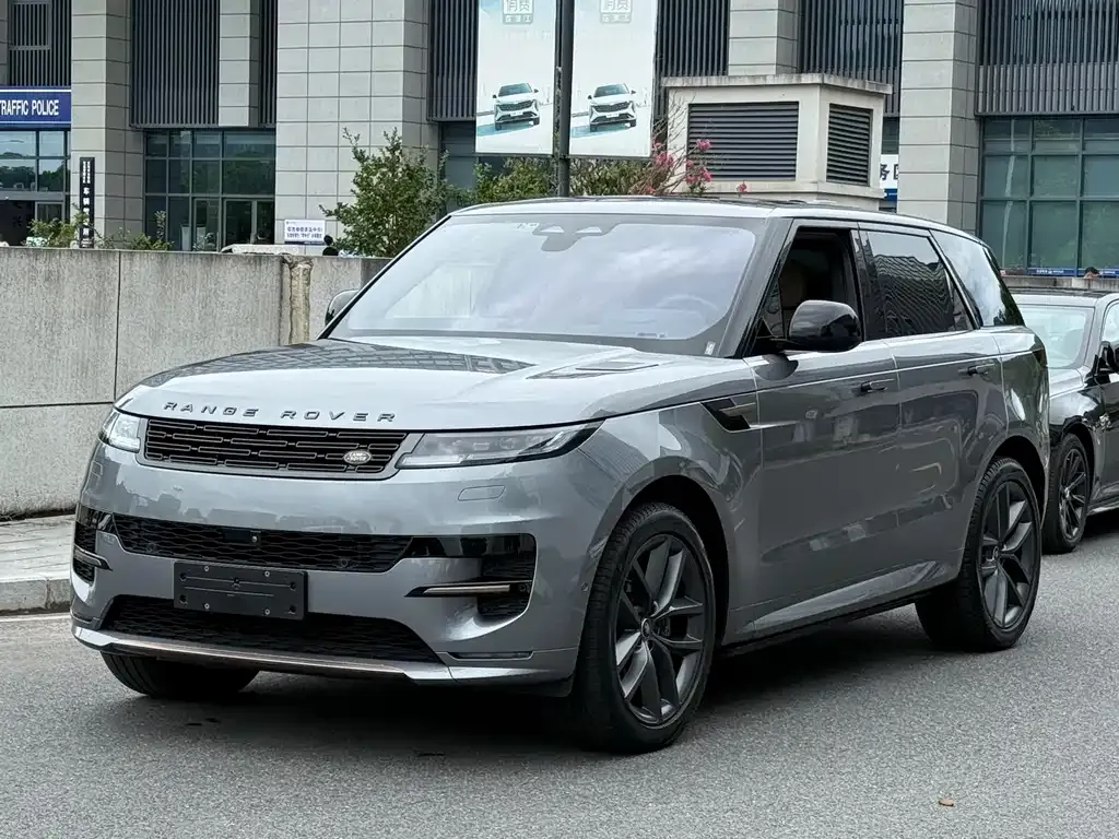 Land Rover Sport — фото 1