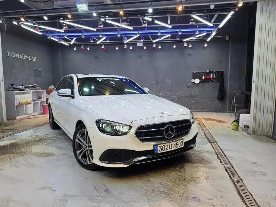 Mercedes-Benz E-Class — фото 10