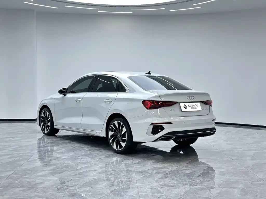 Audi A3 — фото 7