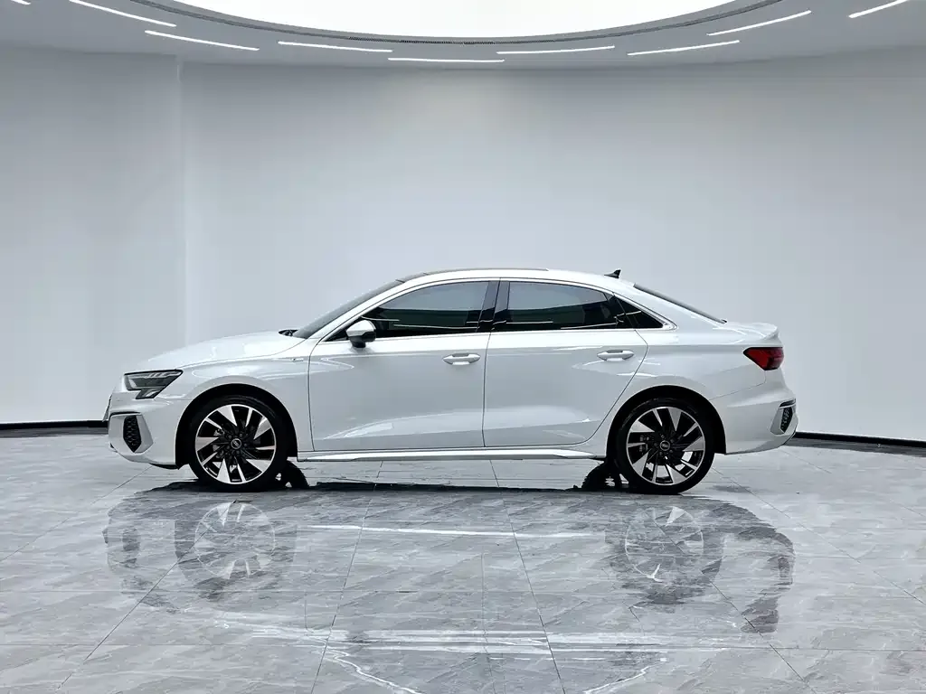Audi A3 — фото 10