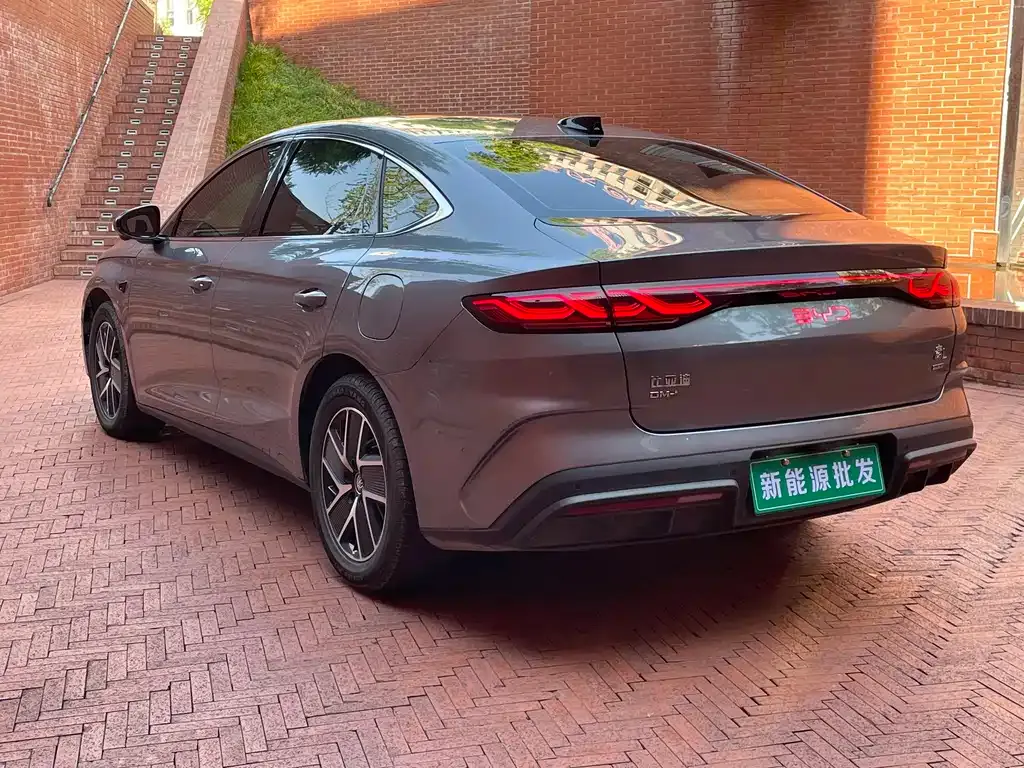 BYD Qin L — фото 7