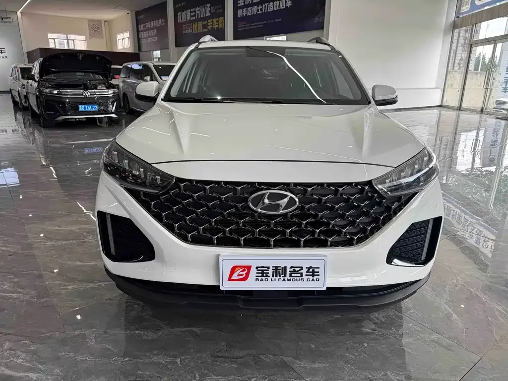 Hyundai ix35 — фото 1
