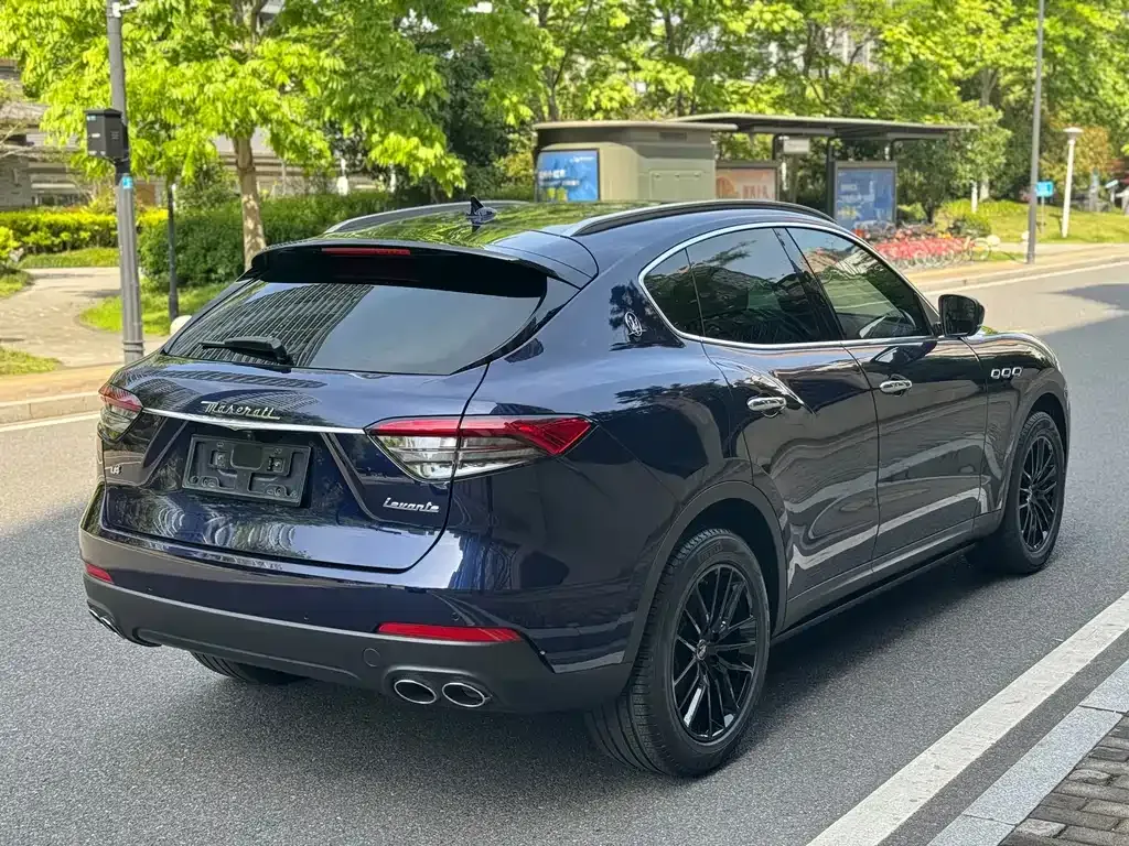 Maserati Levante — фото 7