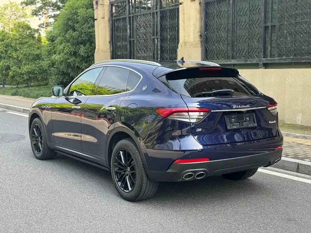 Maserati Levante — фото 10