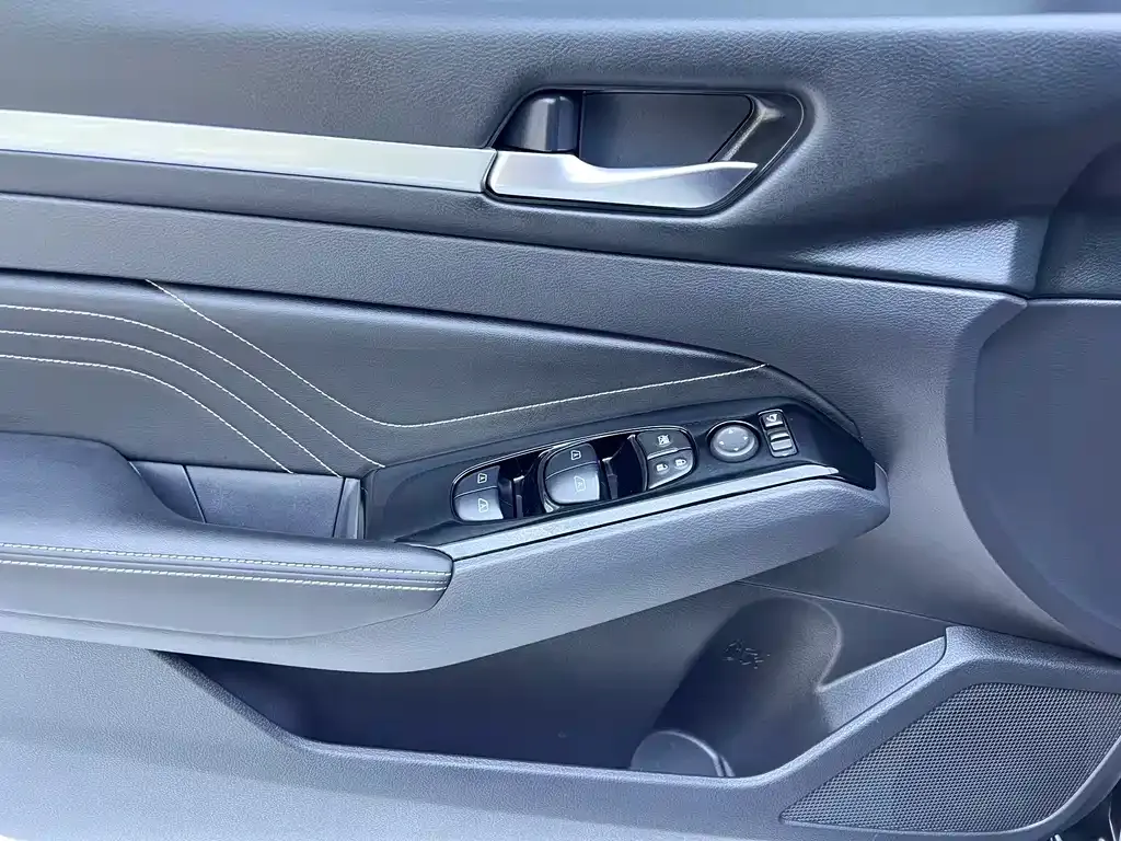 Nissan Teana — фото 2