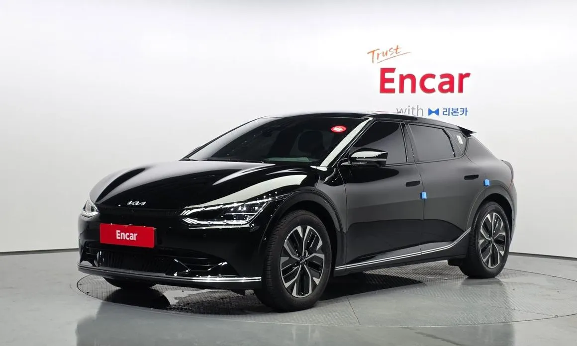 Kia EV6 — фото 1