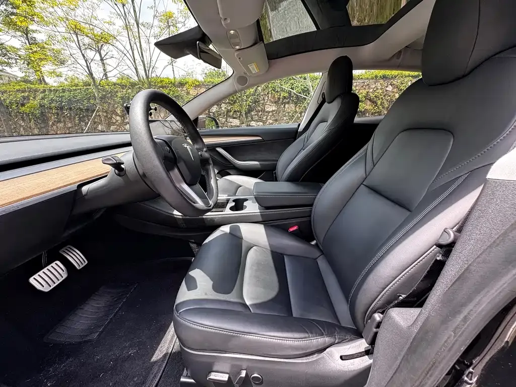 Tesla Model 3 — фото 6