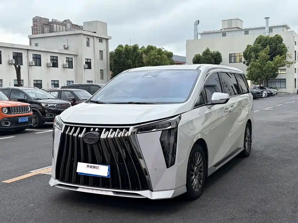 GAC Motor Trumpchi M8 — фото 10