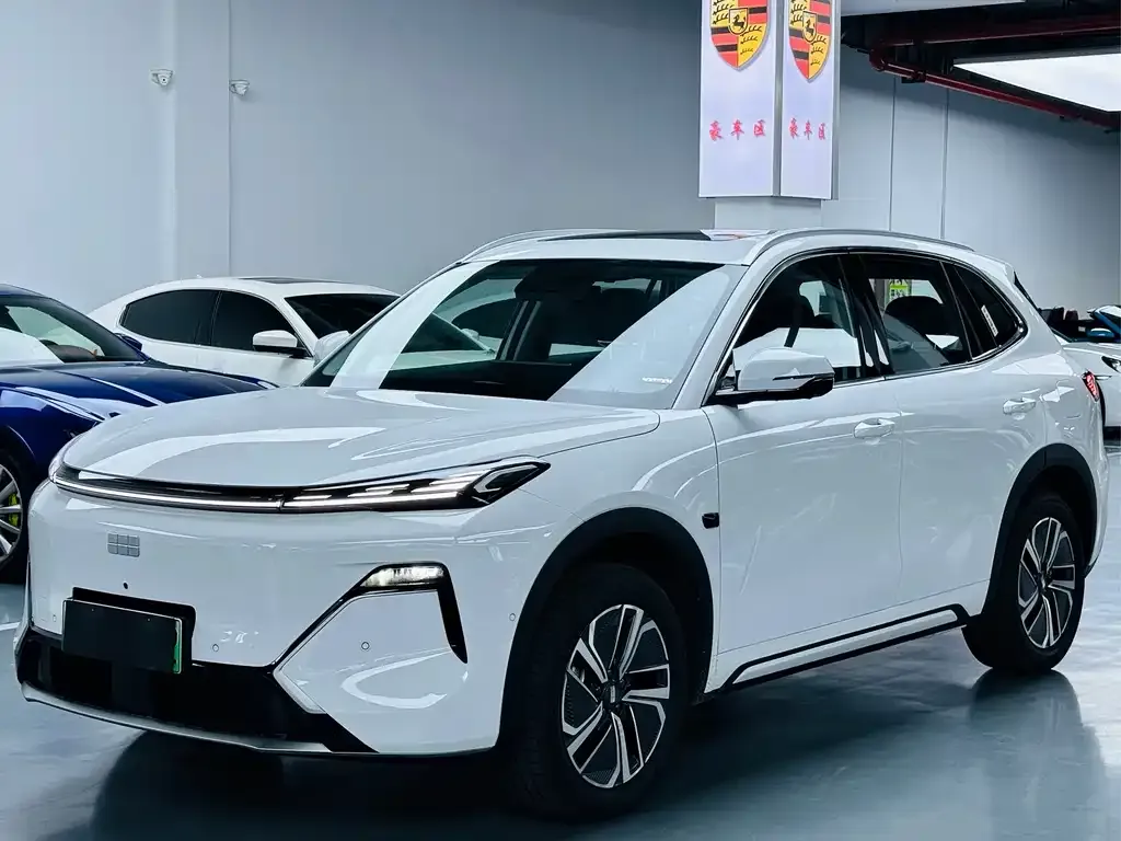 Geely Galaxy Xingjian 7 — фото 1