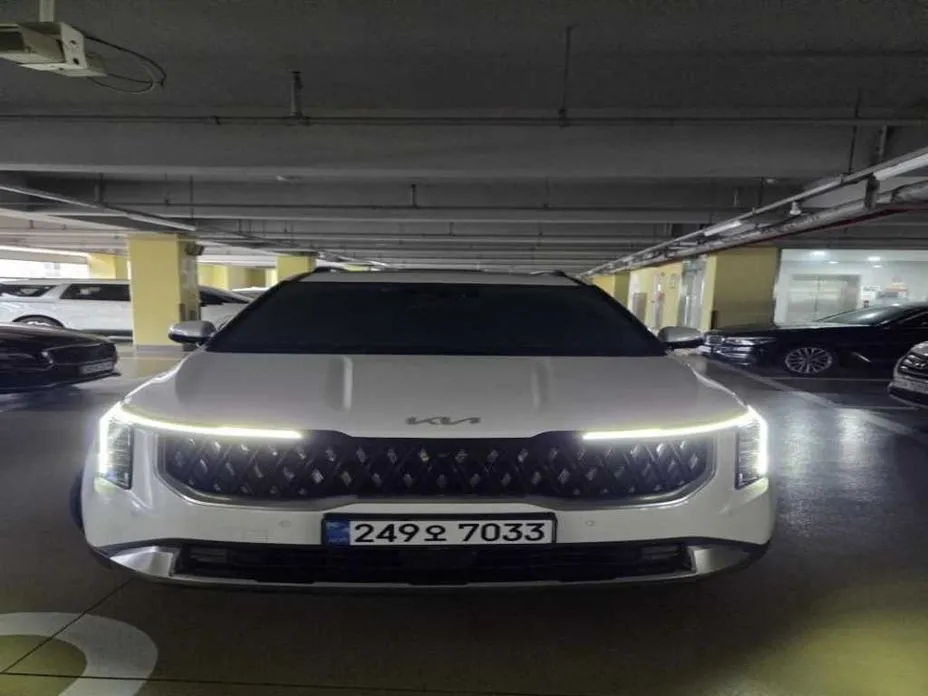 Kia Carnival — фото 1
