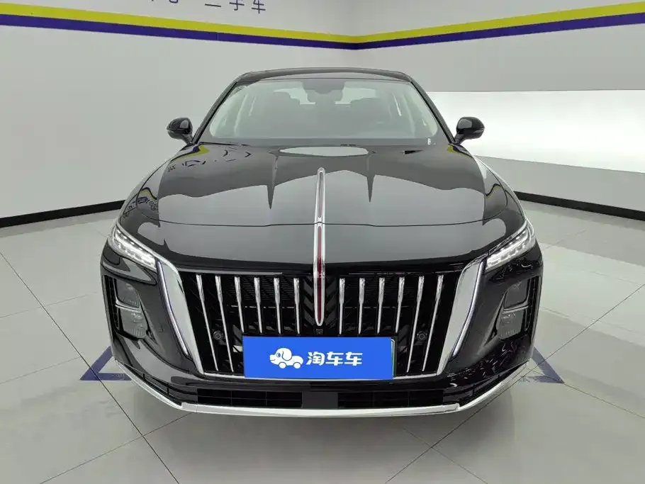 Hongqi H5 PHEV — фото 1