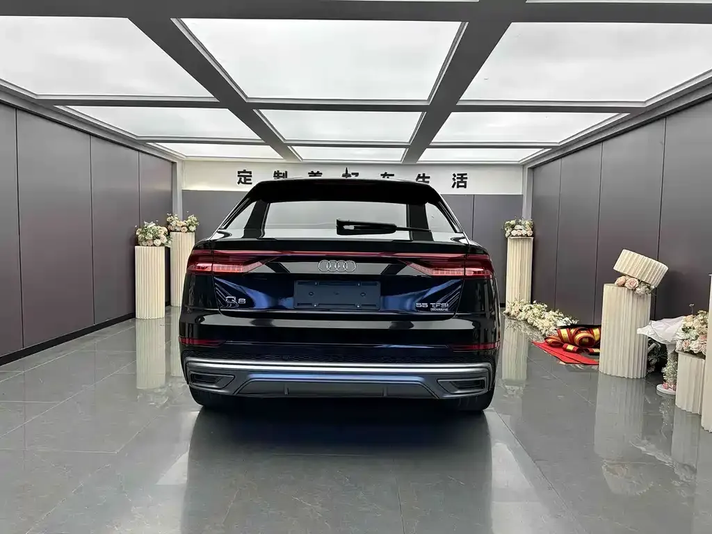 Audi Q8 — фото 3
