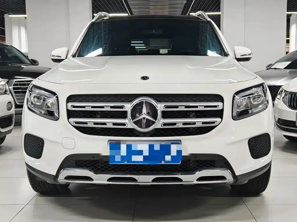 Mercedes-Benz GLB — фото 2