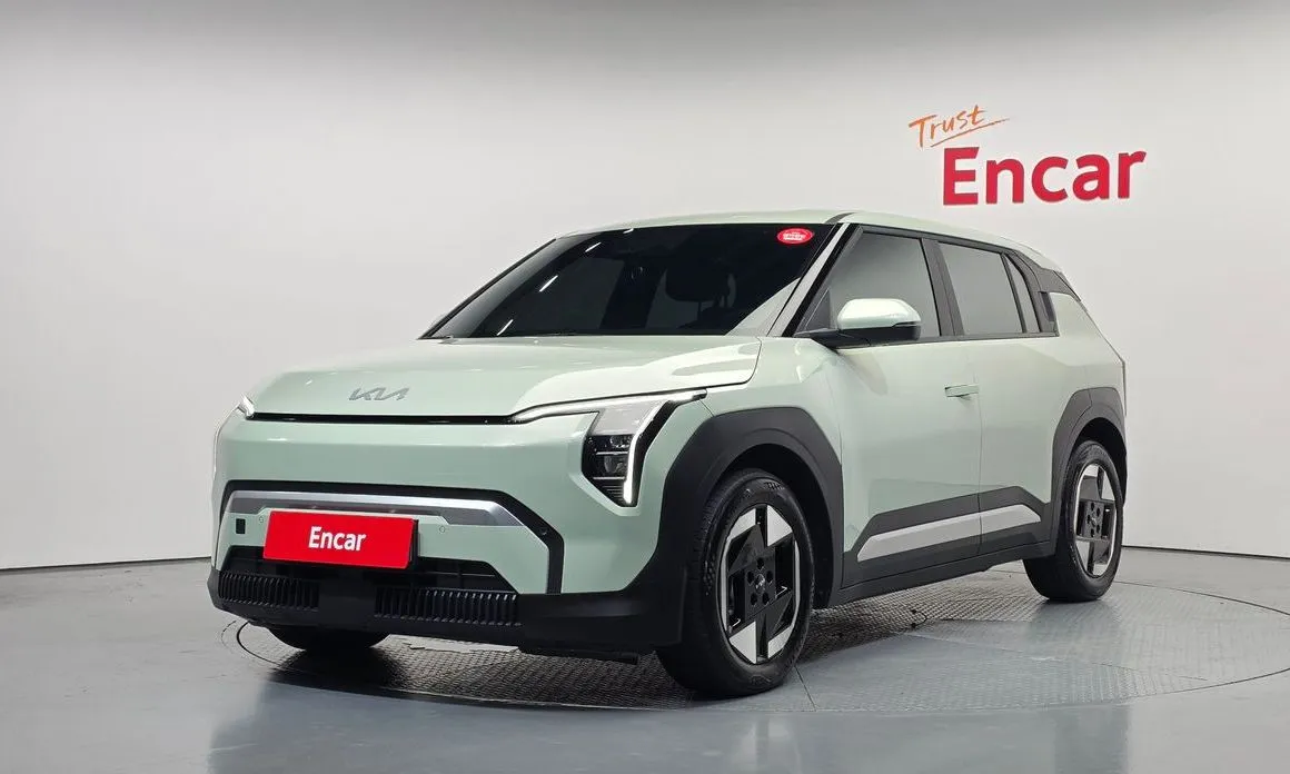 Kia EV3 — фото 1