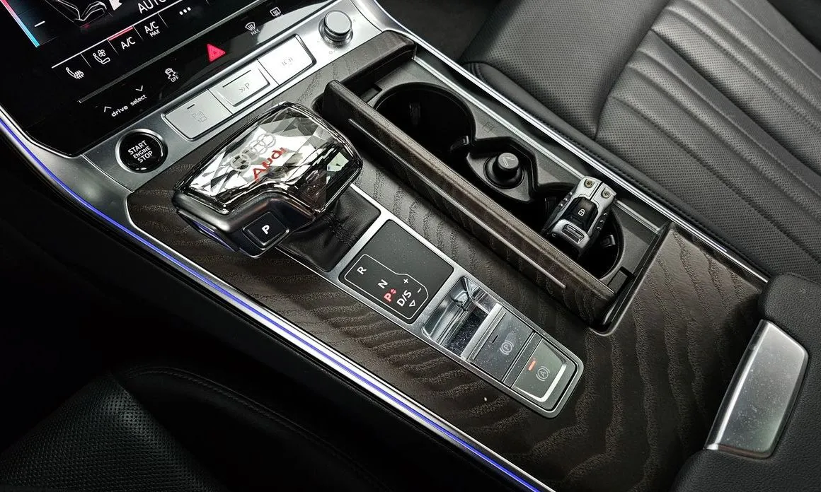 Audi A6 — фото 6