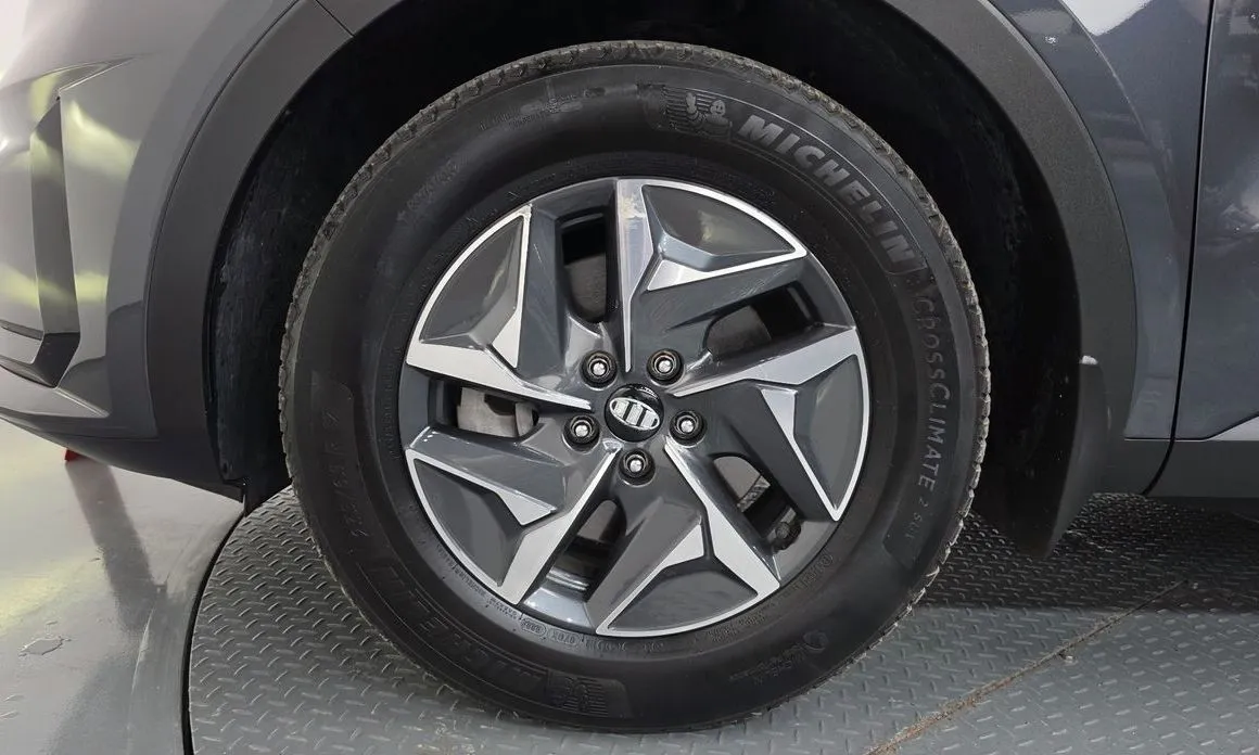 Kia Sorento — фото 7