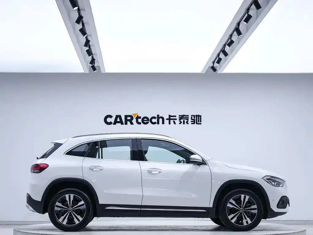 Mercedes-Benz GLA — фото 3
