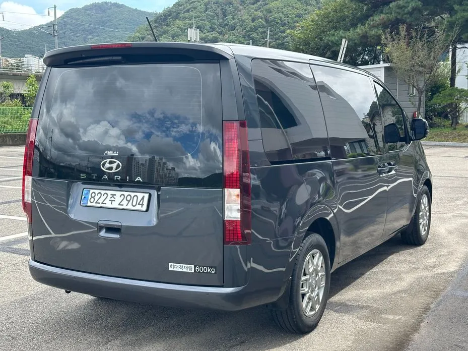 Hyundai Staria — фото 3