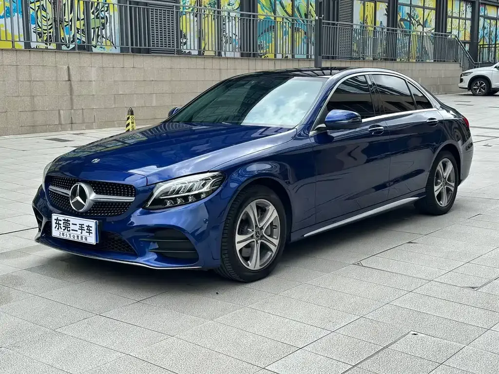 Mercedes-Benz C-Class — фото 1