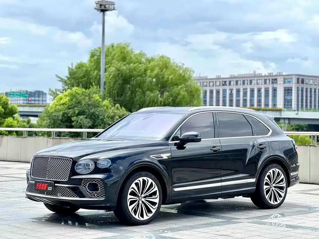 Bentley Bentayga PHEV — фото 1