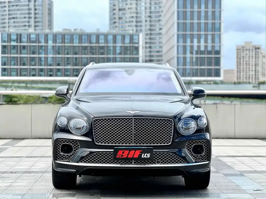 Bentley Bentayga PHEV — фото 10