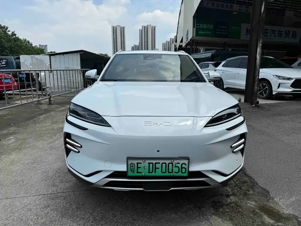 BYD PLUS New Energy — фото 3