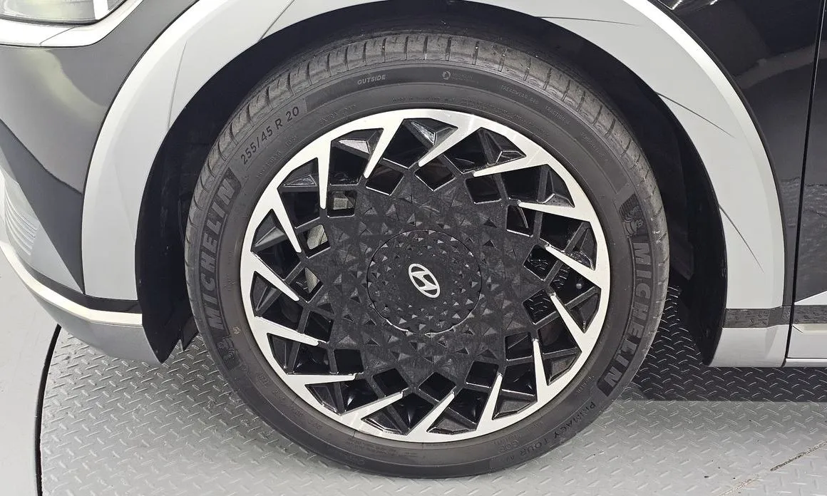 Hyundai Ioniq5 — фото 9