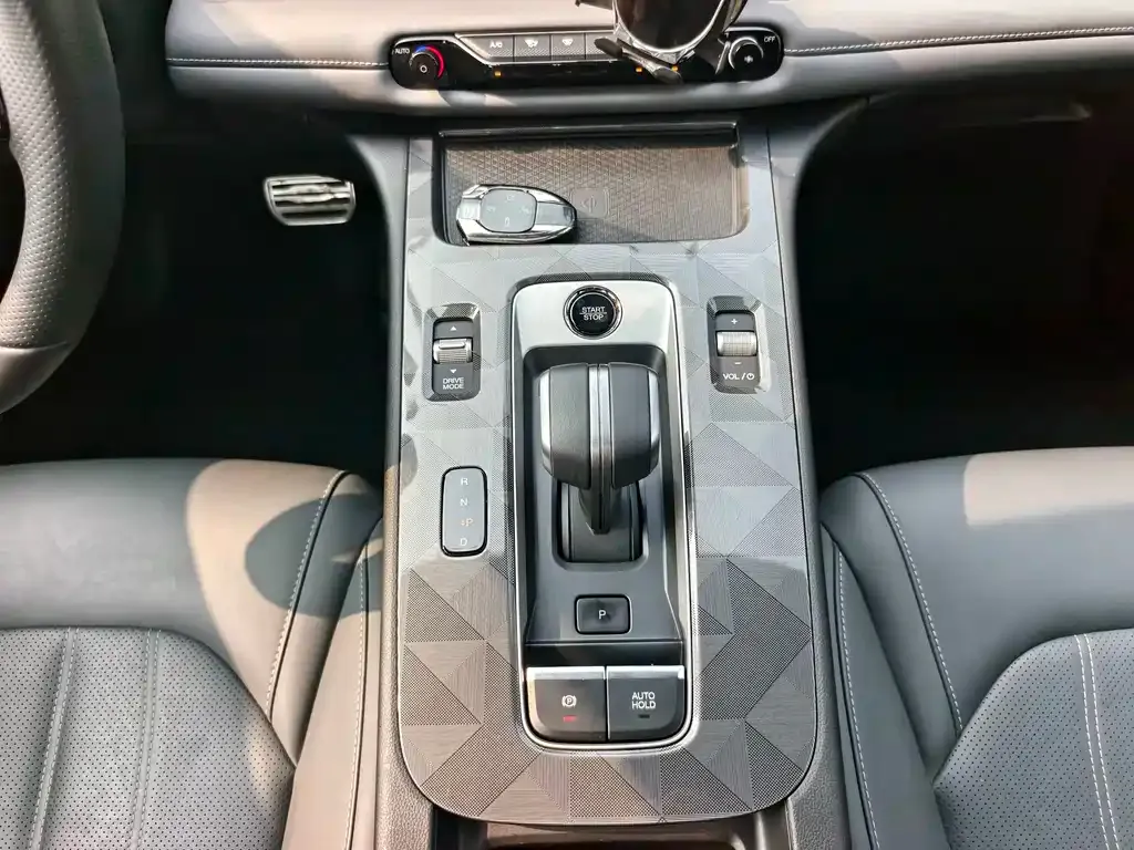 GAC Motor Shadow Leopard — фото 3
