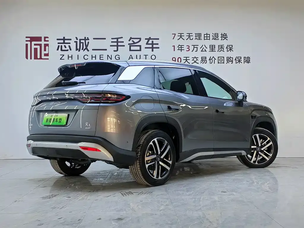BYD L DM-i — фото 7