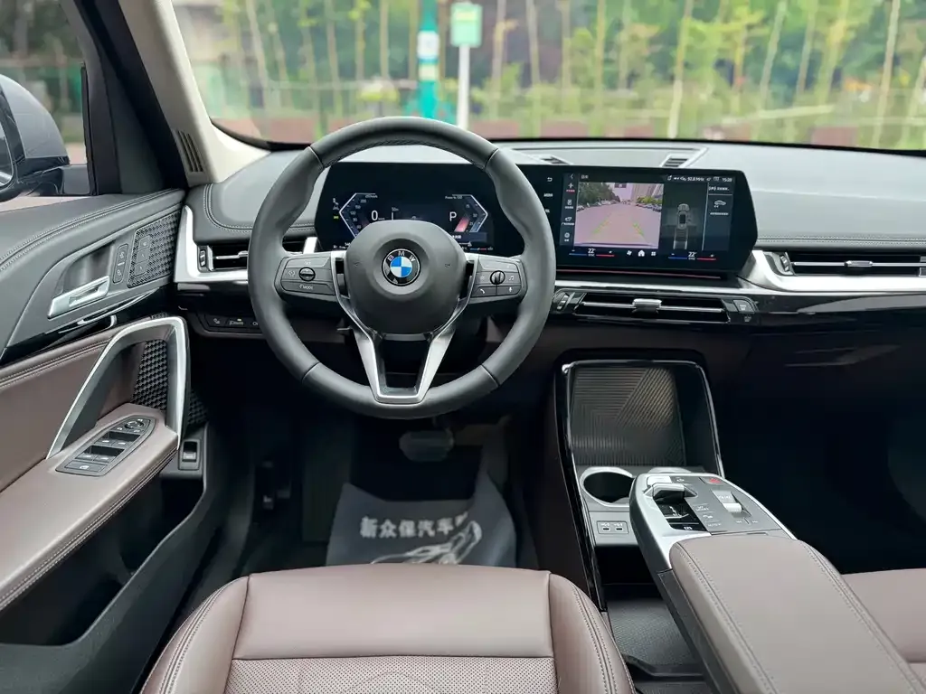 BMW X1 — фото 10
