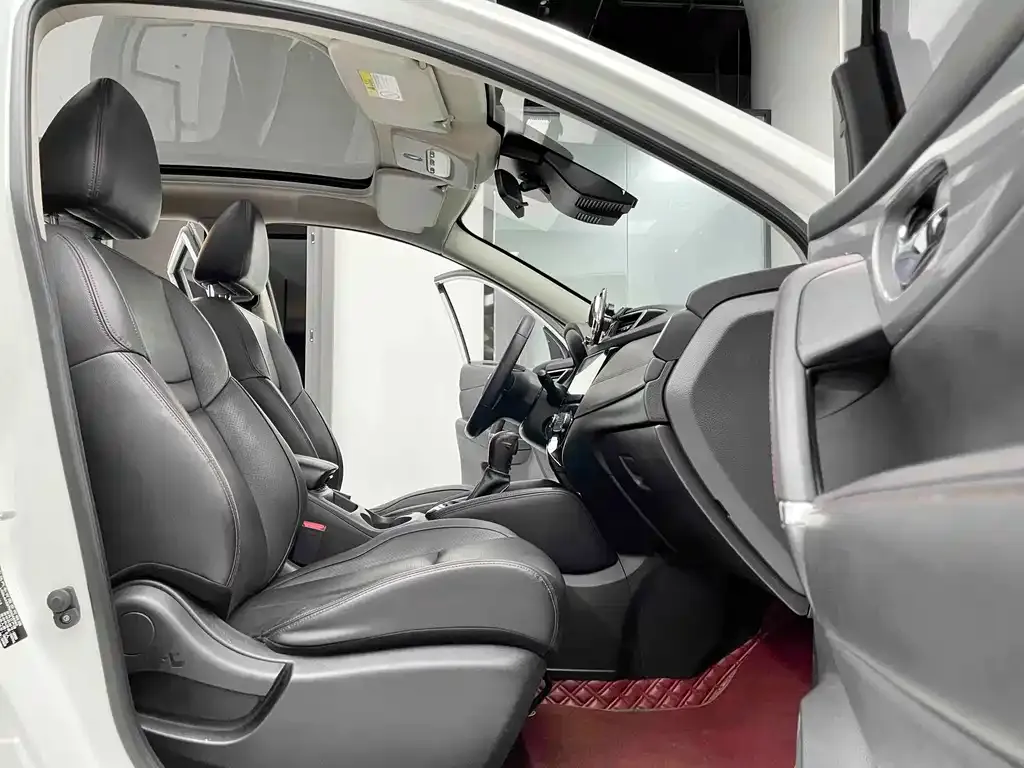 Nissan Qashqai — фото 10