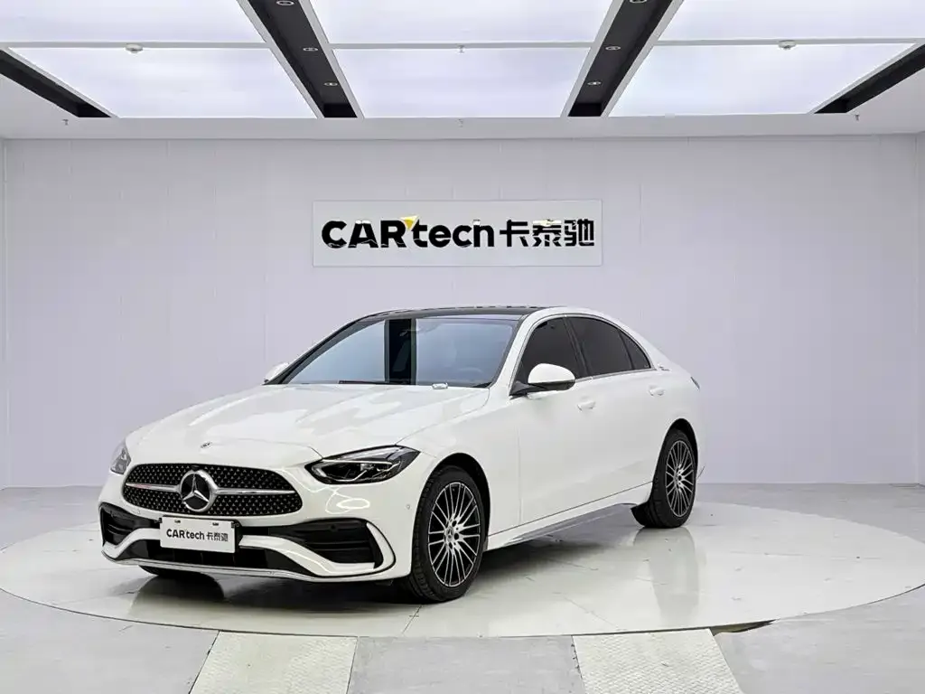 Mercedes-Benz C-Class — фото 1