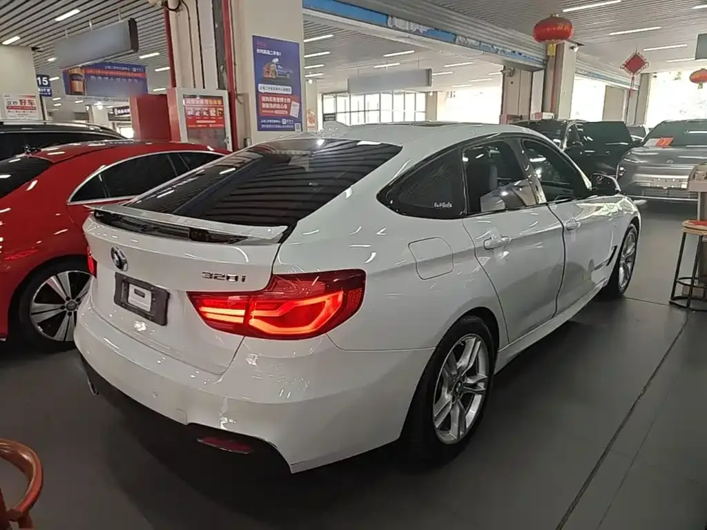 BMW 3 Series GT — фото 7