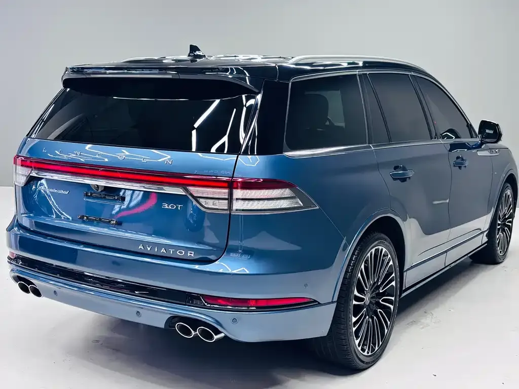 Lincoln Aviator — фото 8