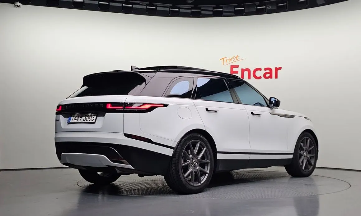 Land Rover Range Rover Velar — фото 2