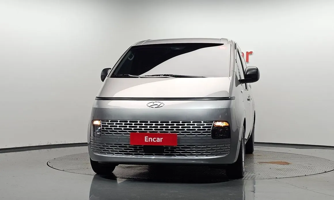 Hyundai Staria — фото 3
