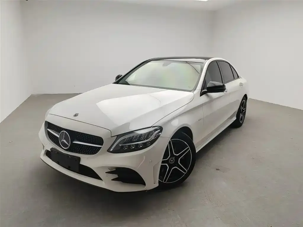 Mercedes-Benz C-Class — фото 1