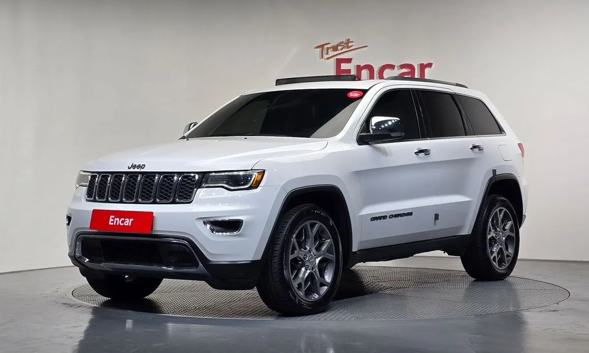 Jeep Cherokee — фото 1