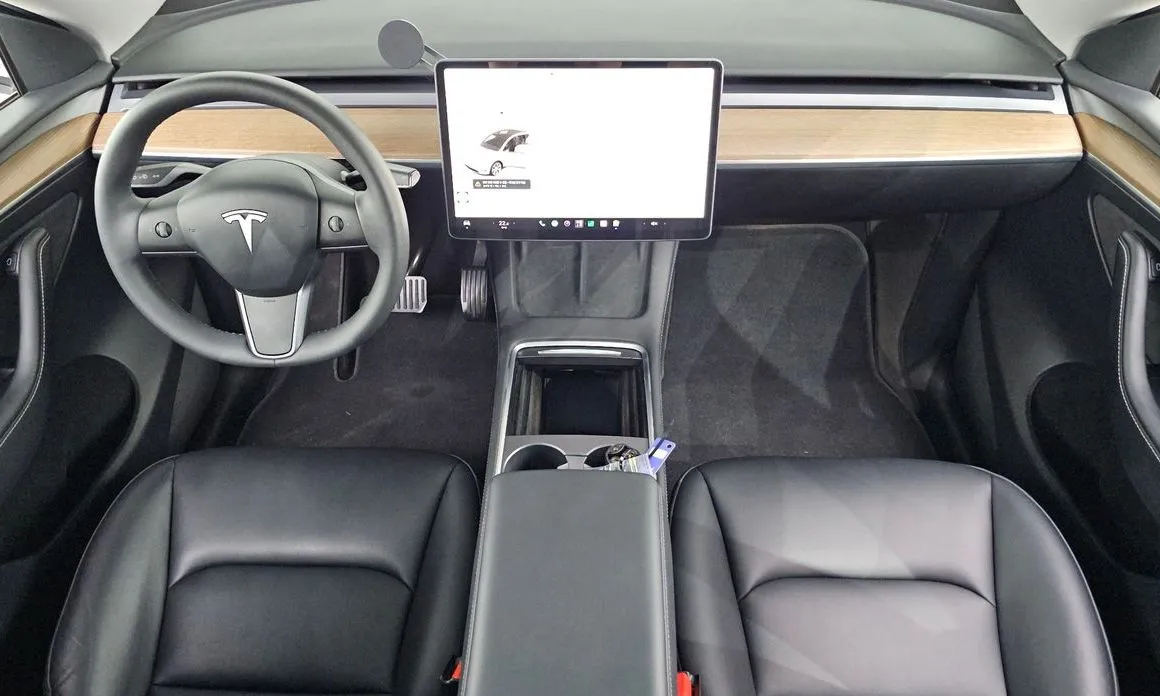 Tesla Model Y — фото 9
