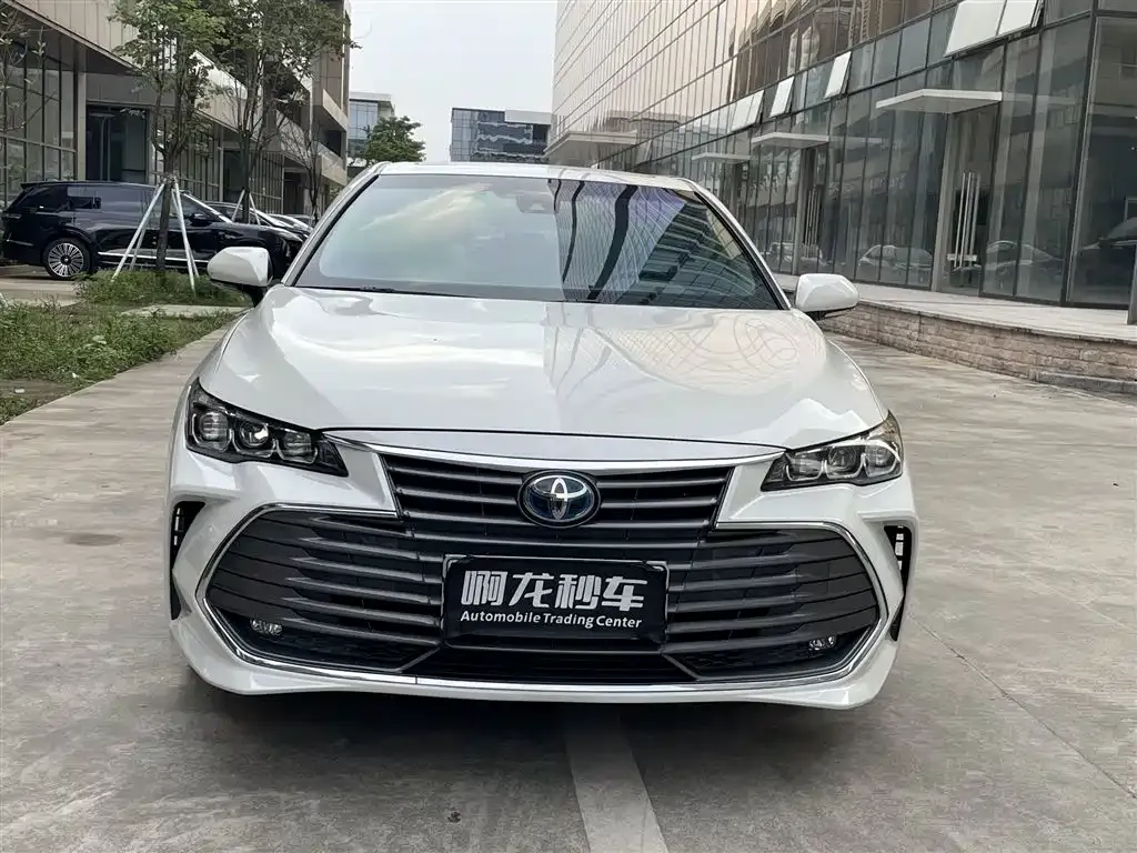 Toyota Avalon — фото 5
