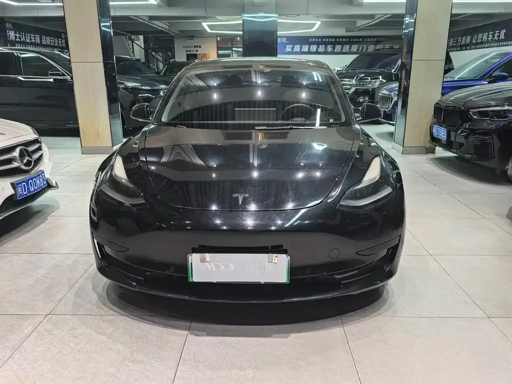 Tesla Model 3 — фото 6