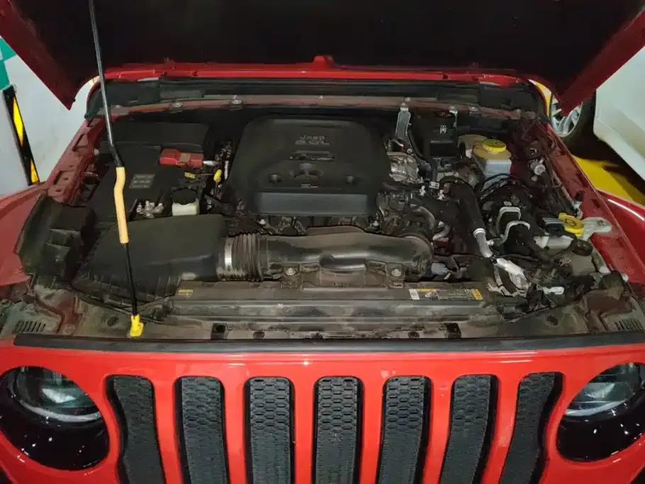 Jeep Wrangler — фото 10