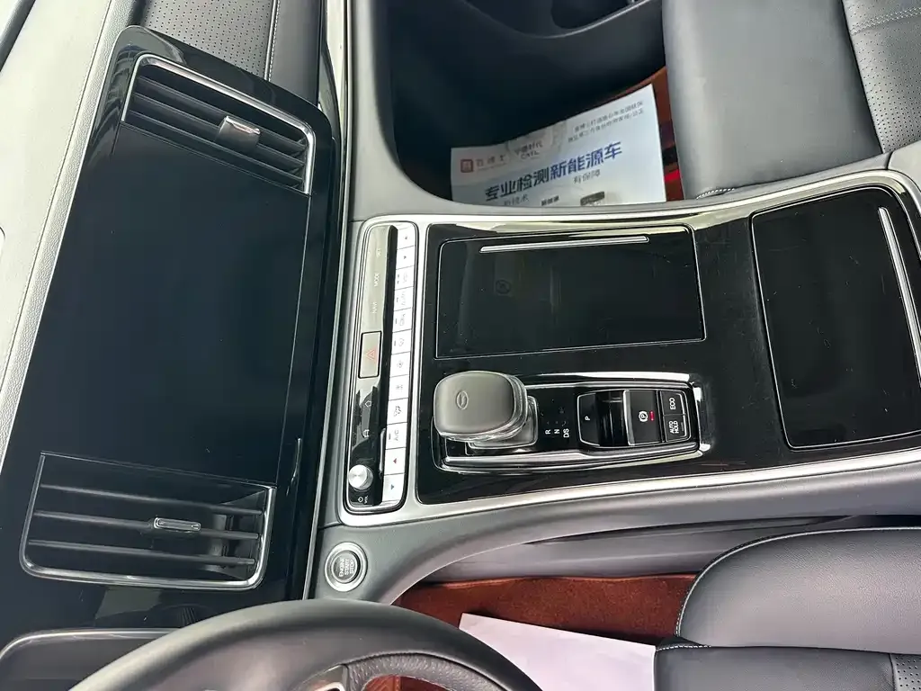 GAC Motor Trumpchi M8 — фото 2