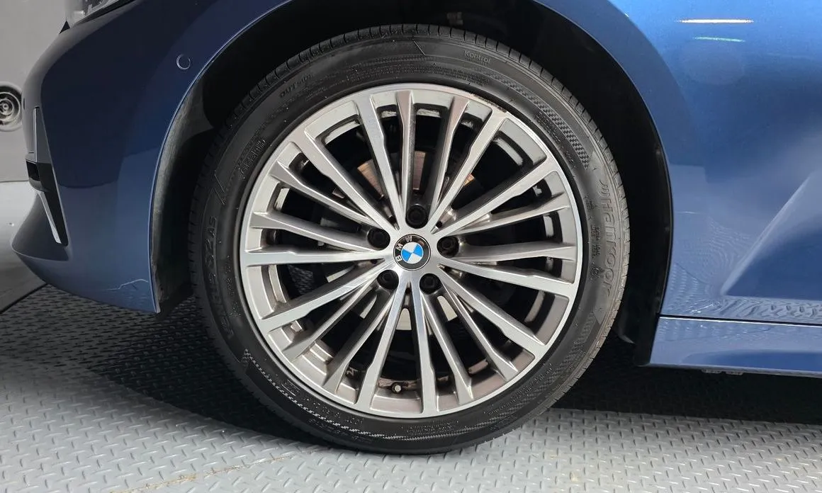 BMW 3-Series — фото 10