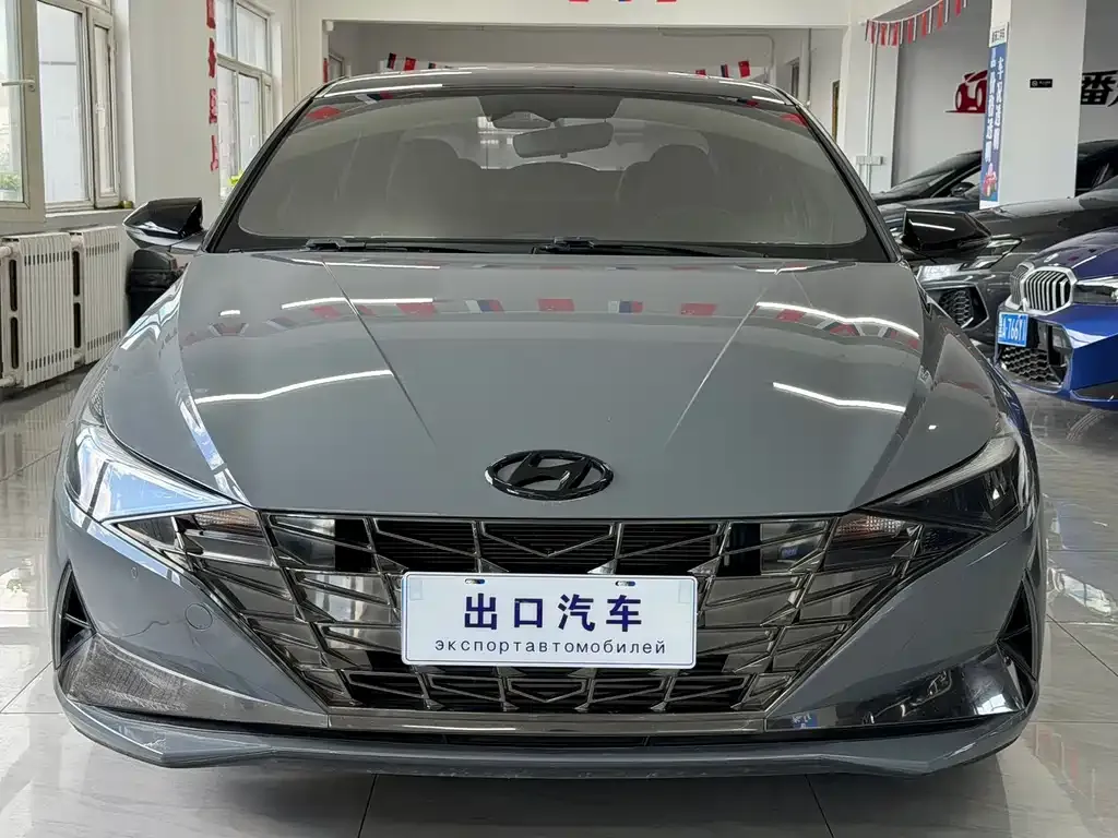 Hyundai Elantra — фото 4