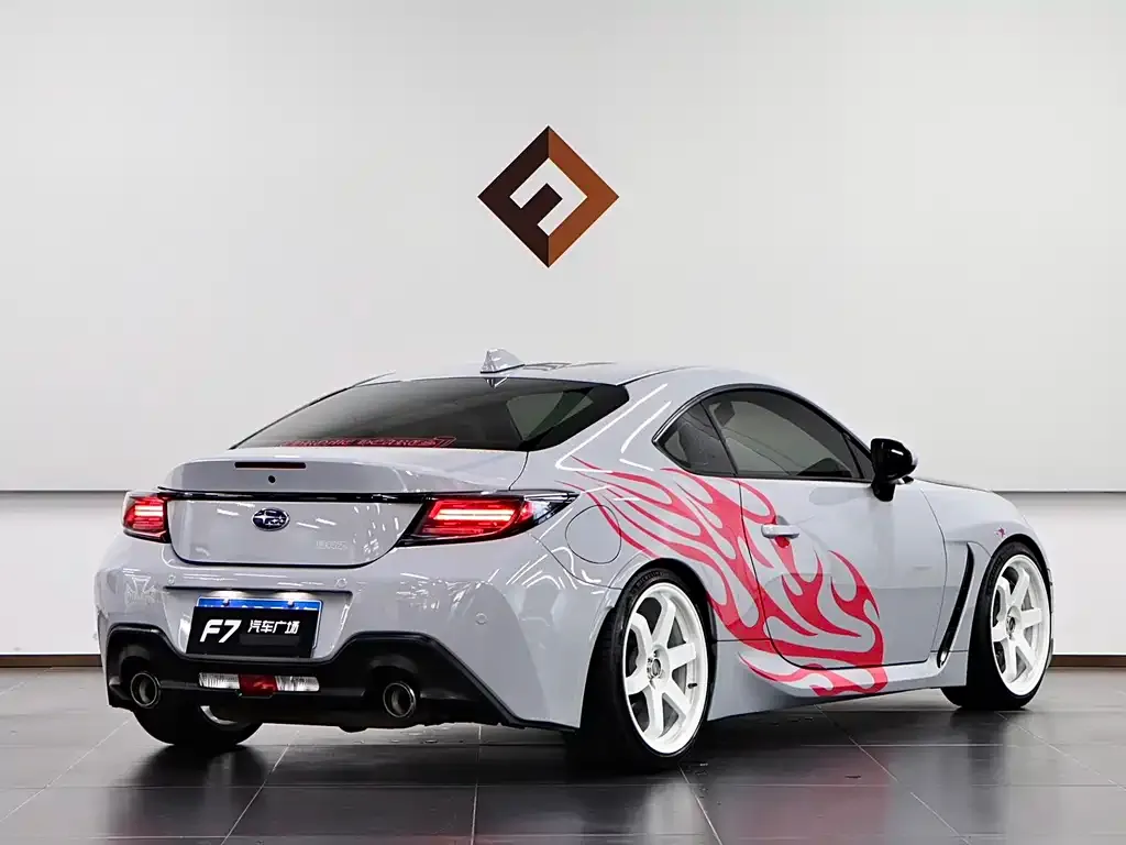 Subaru BRZ — фото 4