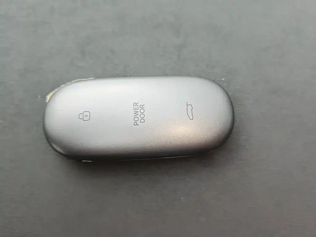 Li Auto MEGA — фото 7