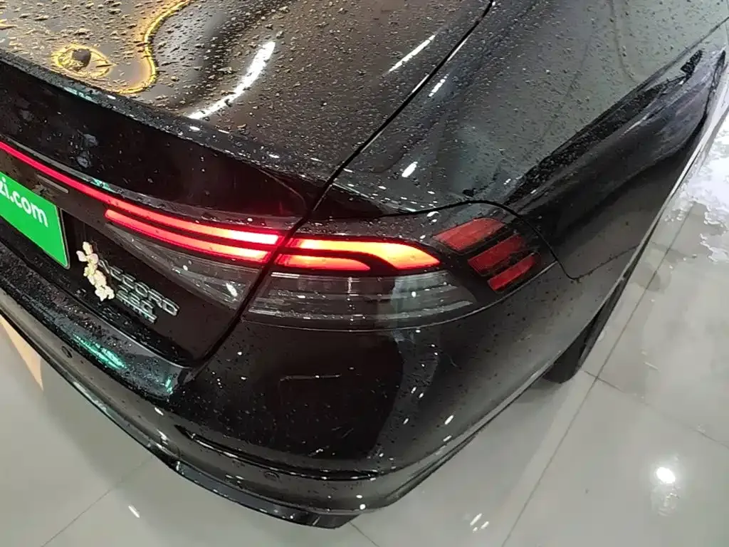 Honda Accord — фото 6
